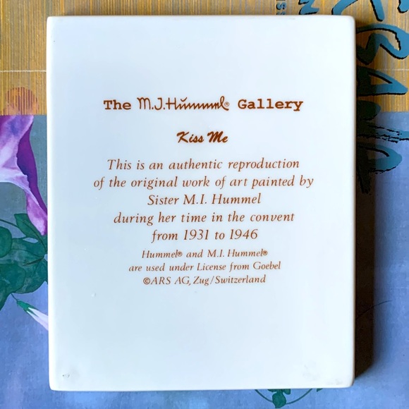 Miniature Set Of Authentic Reproduction Of M. I. Hummel on Porcelain Plate. - Picture 6 of 8